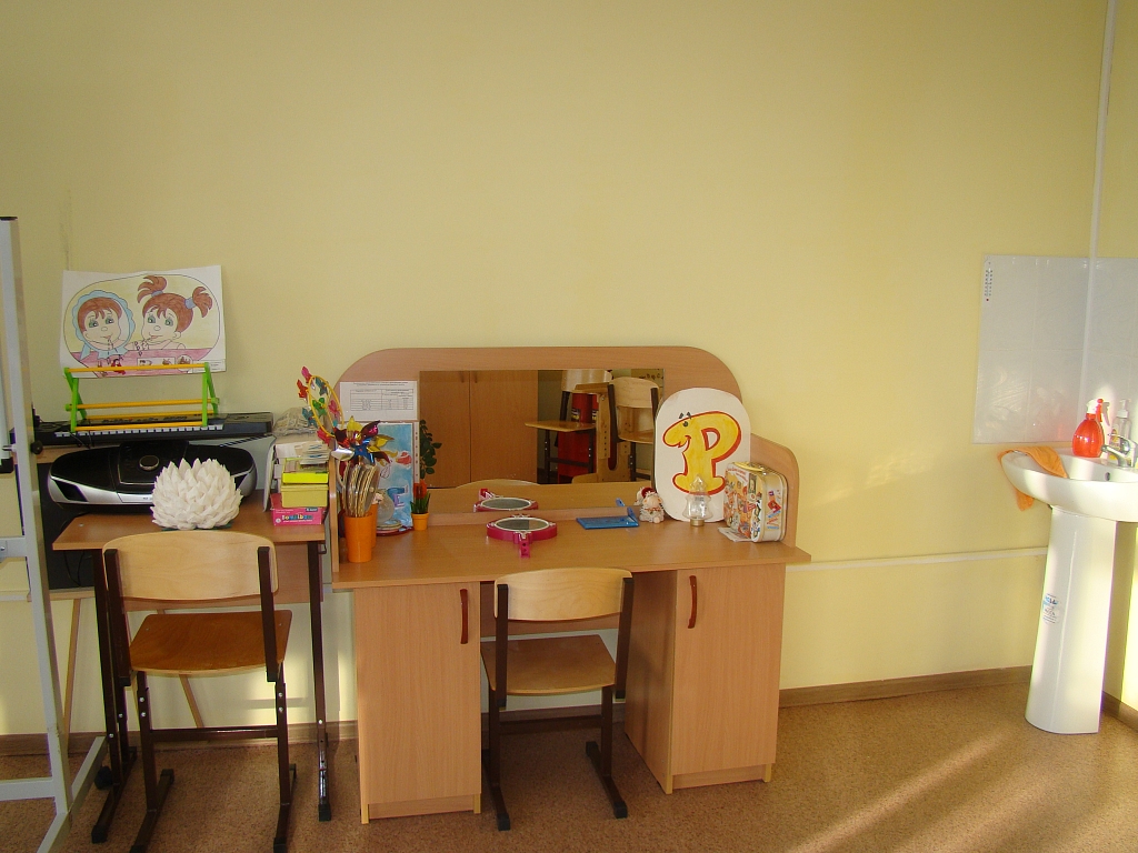 Логопедический кабинет в школе. Мебель для кабинета логопеда в школе. Кабинет логопеда. Мебель для логопедического кабинета для детей с ОВЗ. Макет кабинета логопеда.